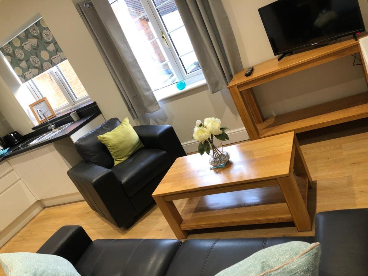 The Old Printworks - New Self Contained Apartment In The Heart Of Thame - Magenta Zewnętrze zdjęcie